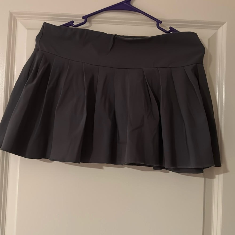 Prettylittlething charcoal grey size 10 pleated micro mini skirt. New with tags.